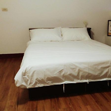 Walk Around.Tainan Apartment Exterior photo
